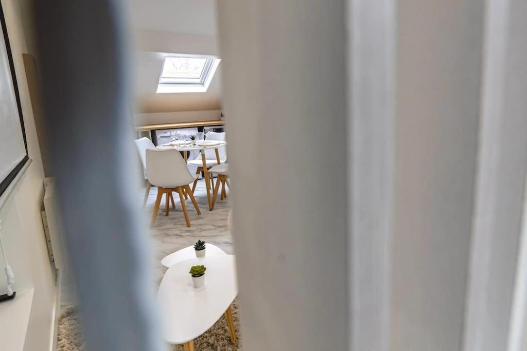 Oasis Chic - Spa Prive & Cinema Reims Exterior foto